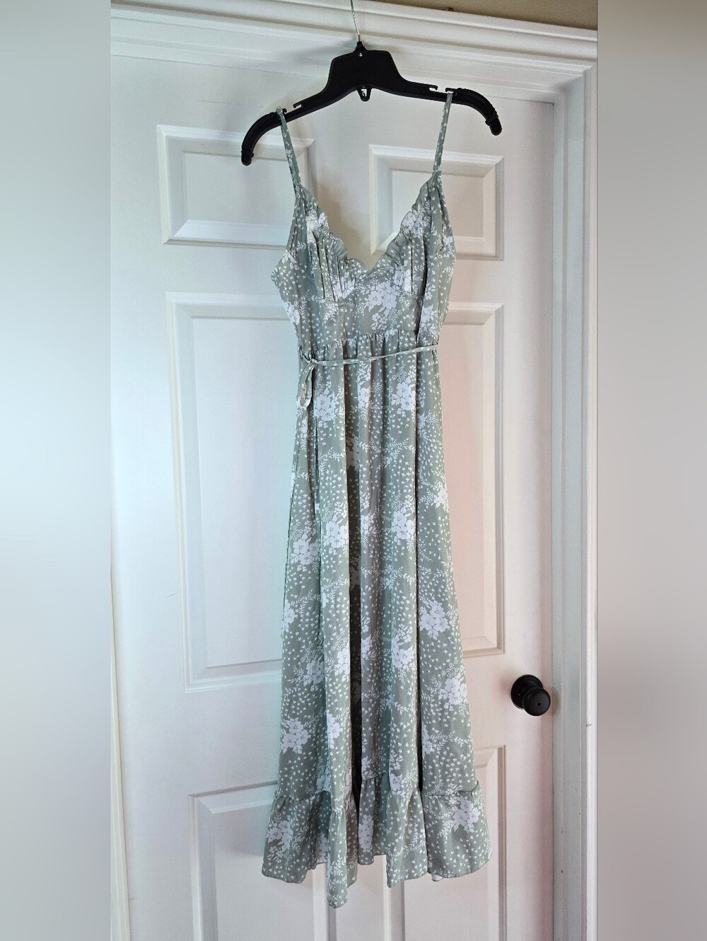 Green Floral Spaghetti Strap Maxi Dress